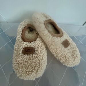 UGG Cream Fleece Slippers
